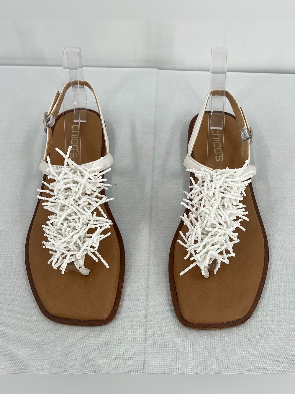 Chico’s white coral beaded Thong Sandals 7  Beach Resort vacation coastal